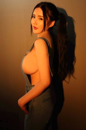 美女和老师拔萝卜_HD在线观看电视