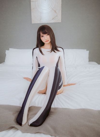 女生肌肌_超清在线手机播放