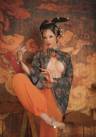 小信的干洗店1~3_国产剧天堂在线