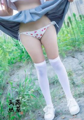 浴室狂欢在线观看_剧情片完整在线观看